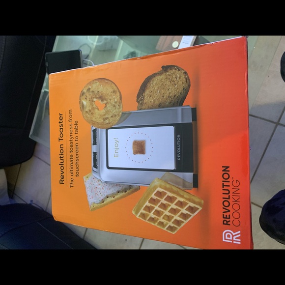 Revolution Smart Toaster - Picture 3 of 4